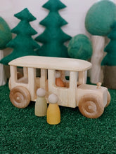 Load image into Gallery viewer, Debresk large bus