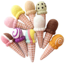 Load image into Gallery viewer, Felt ice cream - cookies and cream