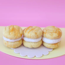 Load image into Gallery viewer, Felt melting moments cookies