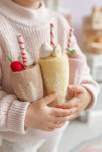 Load image into Gallery viewer, Felt milkshake - strawberry