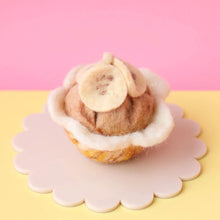 Load image into Gallery viewer, Felt muffin - strawberry