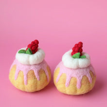 Load image into Gallery viewer, Felt raspberry sponge cake