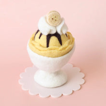 Load image into Gallery viewer, Felt sundae - banana split