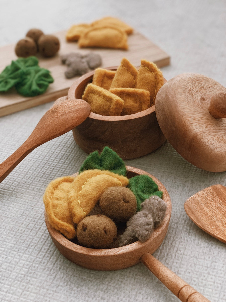 Felt pasta set in box The Little Toy Store