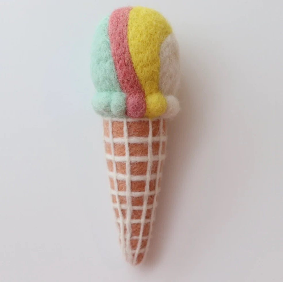 Felt ice cream - rainbow swirl