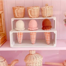 Load image into Gallery viewer, Felt ice cream - strawberry