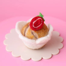 Load image into Gallery viewer, Felt muffin - strawberry