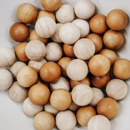 Wooden balls - natural - set of 50